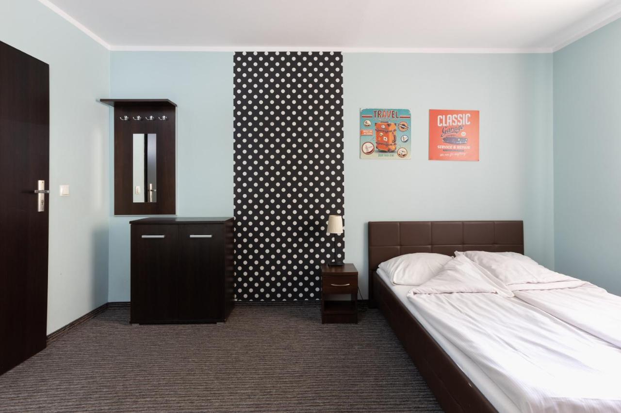 Shick Hostel Wrocław Extérieur photo